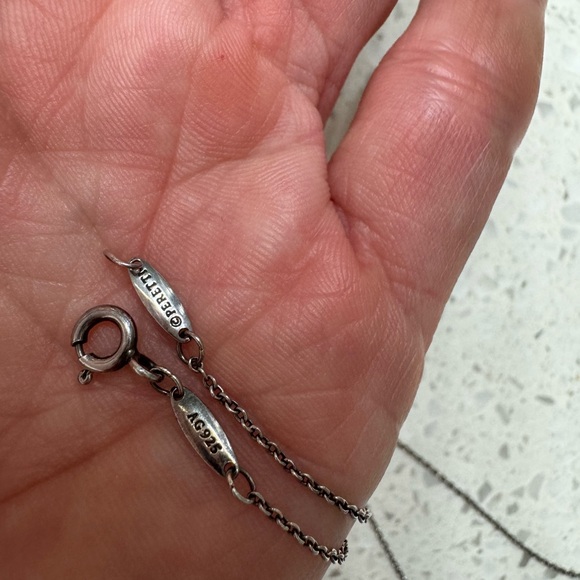 Tiffany and Co Elsa Paretti crucifix. Necklace. - Picture 9 of 9